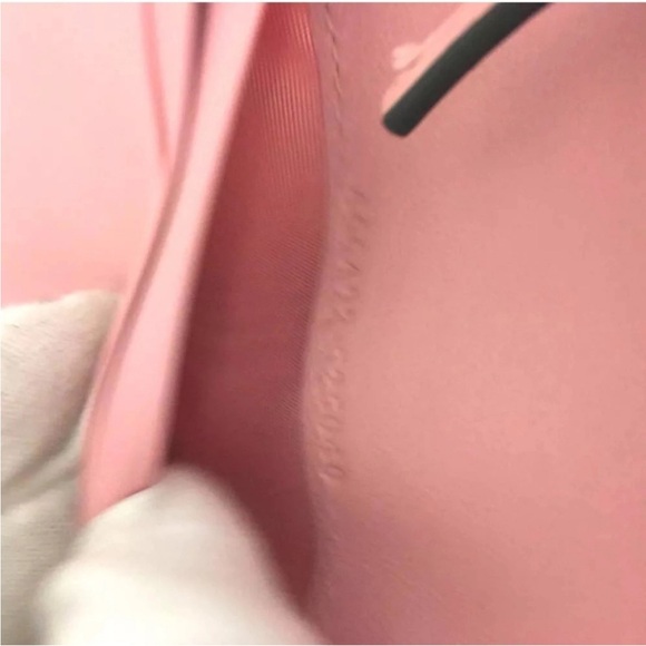 ❌ SOLD ❌Gucci Marmont Python Compact Wallet w/ COA - Picture 8 of 9